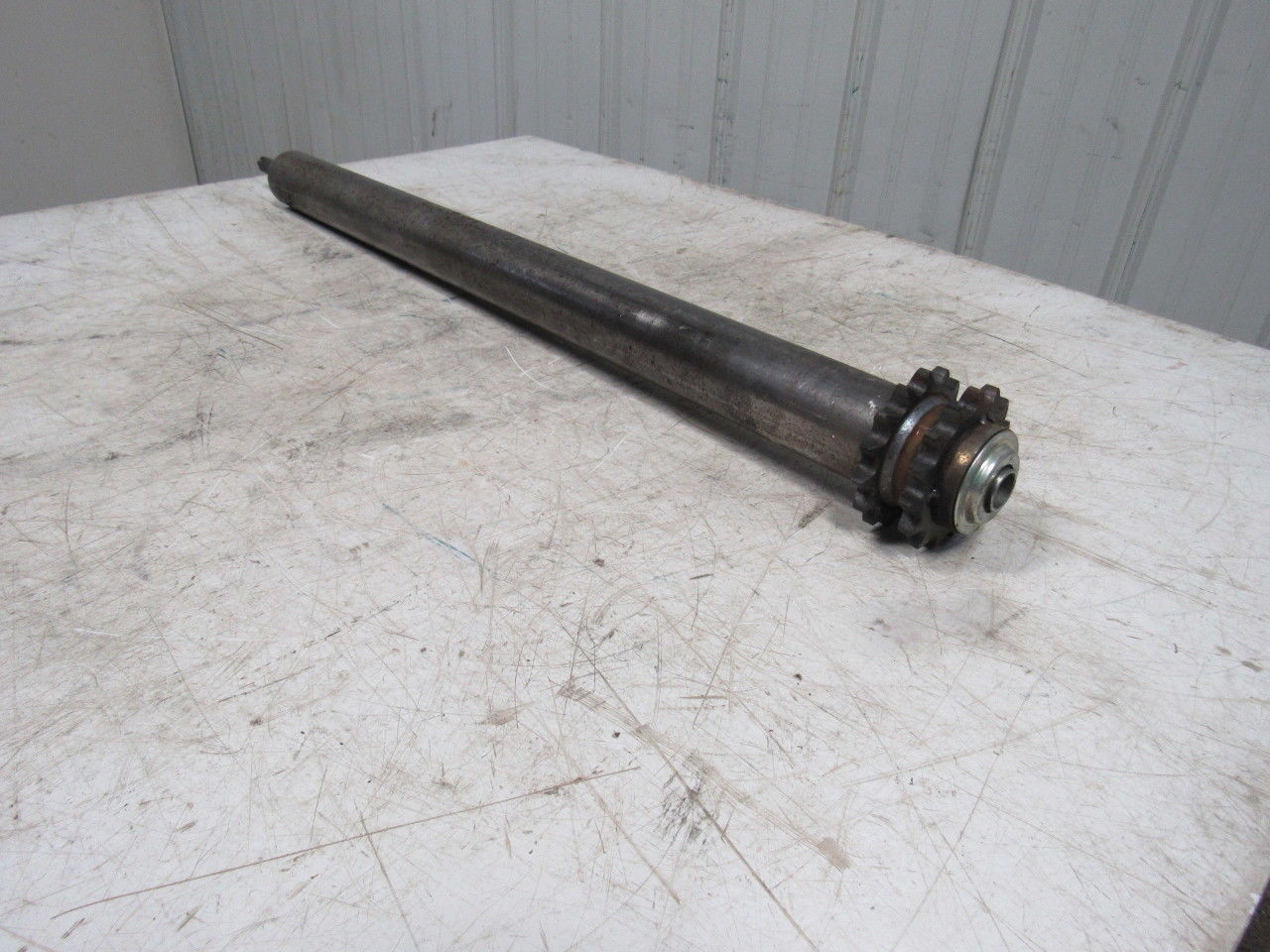 Chain Driven Double Sprocket Pallet Conveyor Roller 2-1/2"x36"BF 11/16" Hex 15T