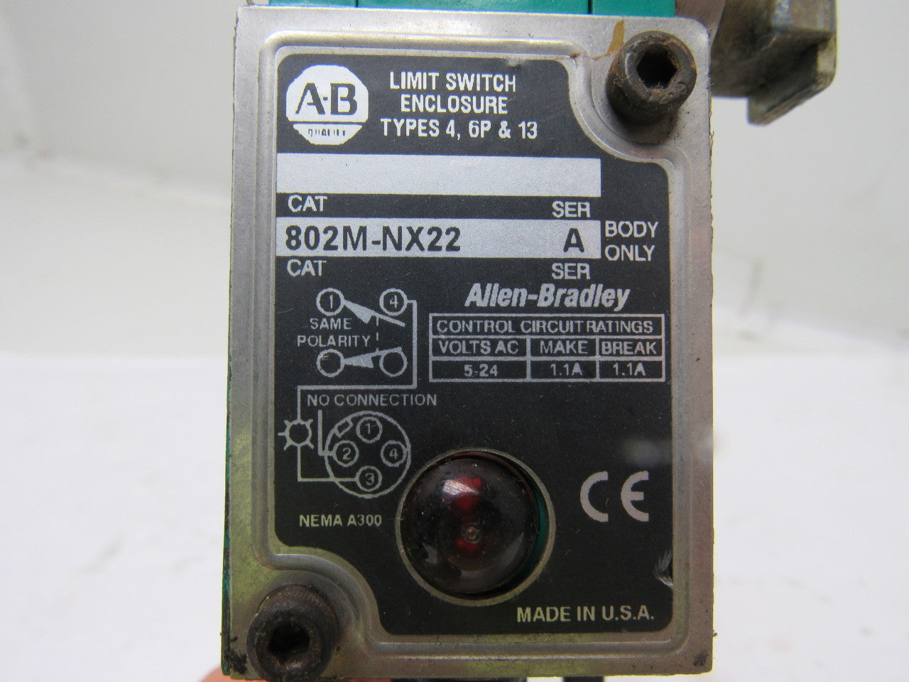 Allen Bradley 802M-NX22 Ser. A 5-24 V Limit Switch Adjustable Rocker Roller Arm