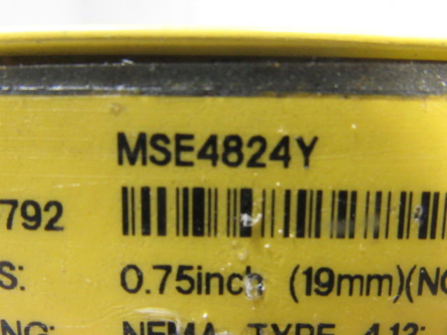 Banner MSE4824Y Mini Screen 30' Range 48" Light Curtain Signal Emitter 24VDC