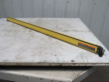Banner MSE4824Y Mini Screen 30' Range 48" Light Curtain Signal Emitter 24VDC