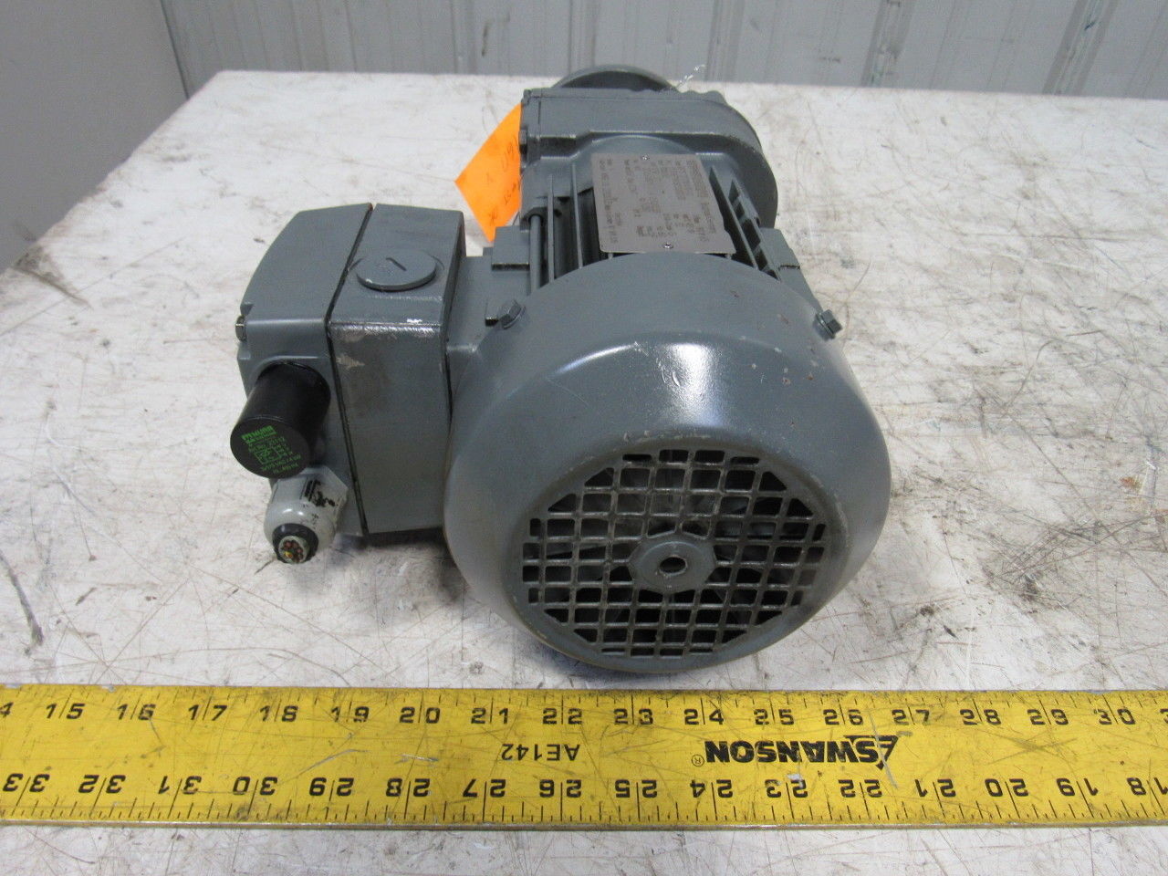 Sew Eurodrive RF17 DT71K4/TF/IS 31.94:1 Ratio 1700/53 RPM Gear Motor 20mm Shaft