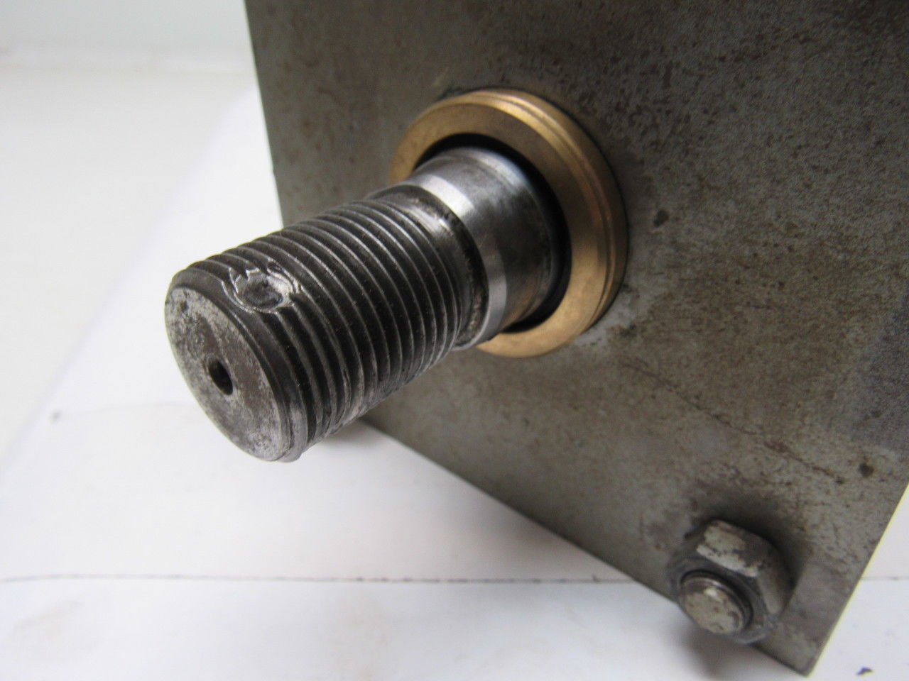 Milwaukee Cylinder A73 4" Bore 13" Stroke Center Trunnion I Hydraulic Cylinder