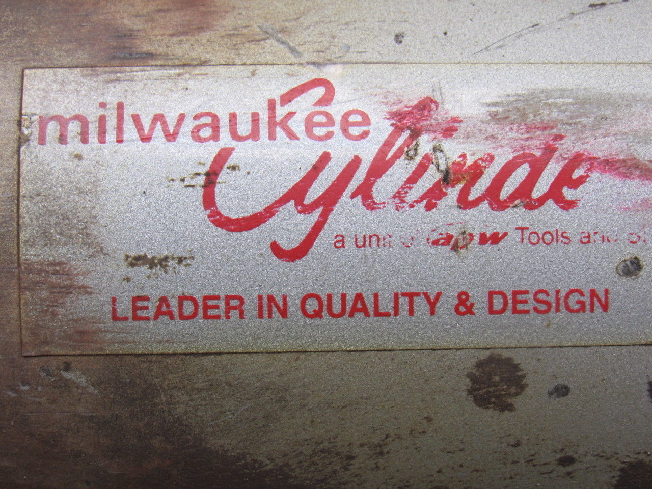 Milwaukee Cylinder A73 4" Bore 13" Stroke Center Trunnion I Hydraulic Cylinder