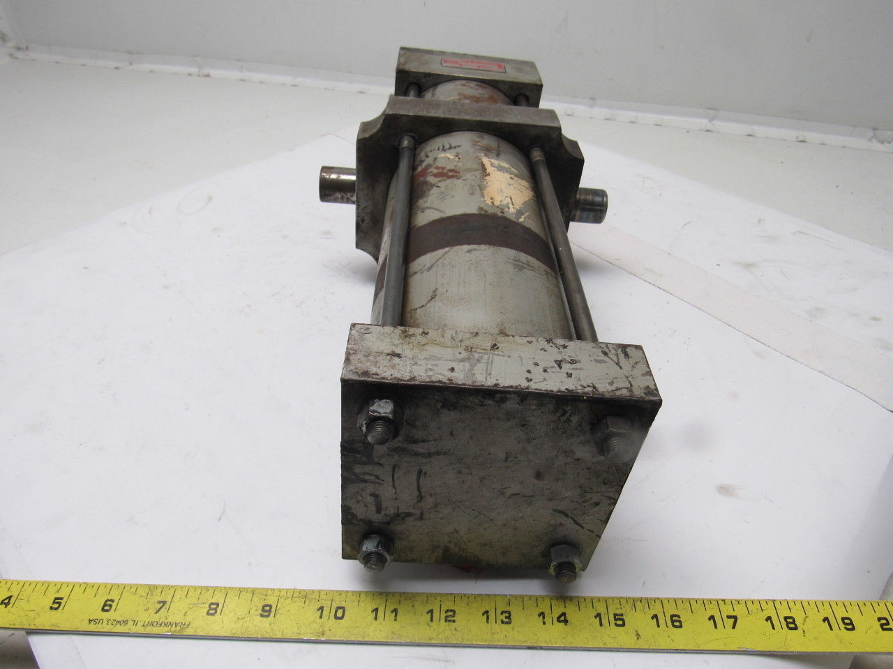 Milwaukee Cylinder A73 4" Bore 11" Stroke Offset Trunnion 250 PSI Hyd. Cylinder