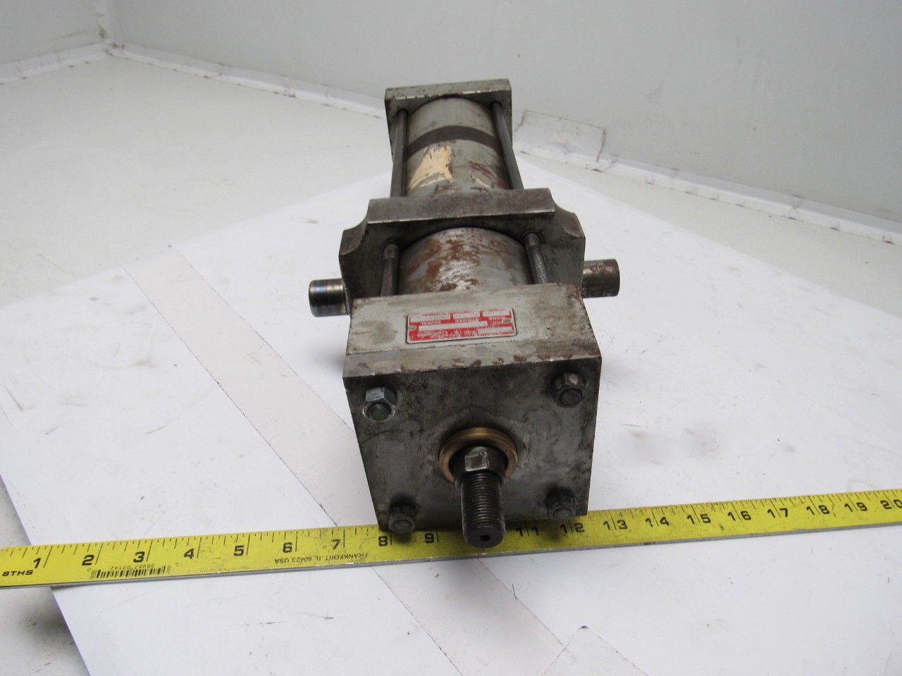 Milwaukee Cylinder A73 4" Bore 11" Stroke Offset Trunnion 250 PSI Hyd. Cylinder