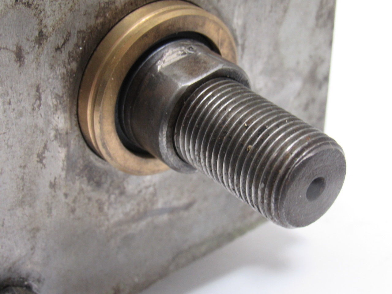 Milwaukee Cylinder A73 4" Bore 11" Stroke Offset Trunnion 250 PSI Hyd. Cylinder