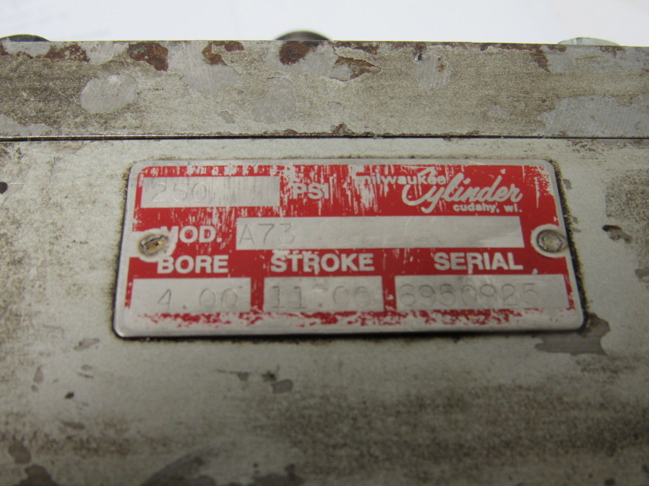 Milwaukee Cylinder A73 4" Bore 11" Stroke Offset Trunnion 250 PSI Hyd. Cylinder