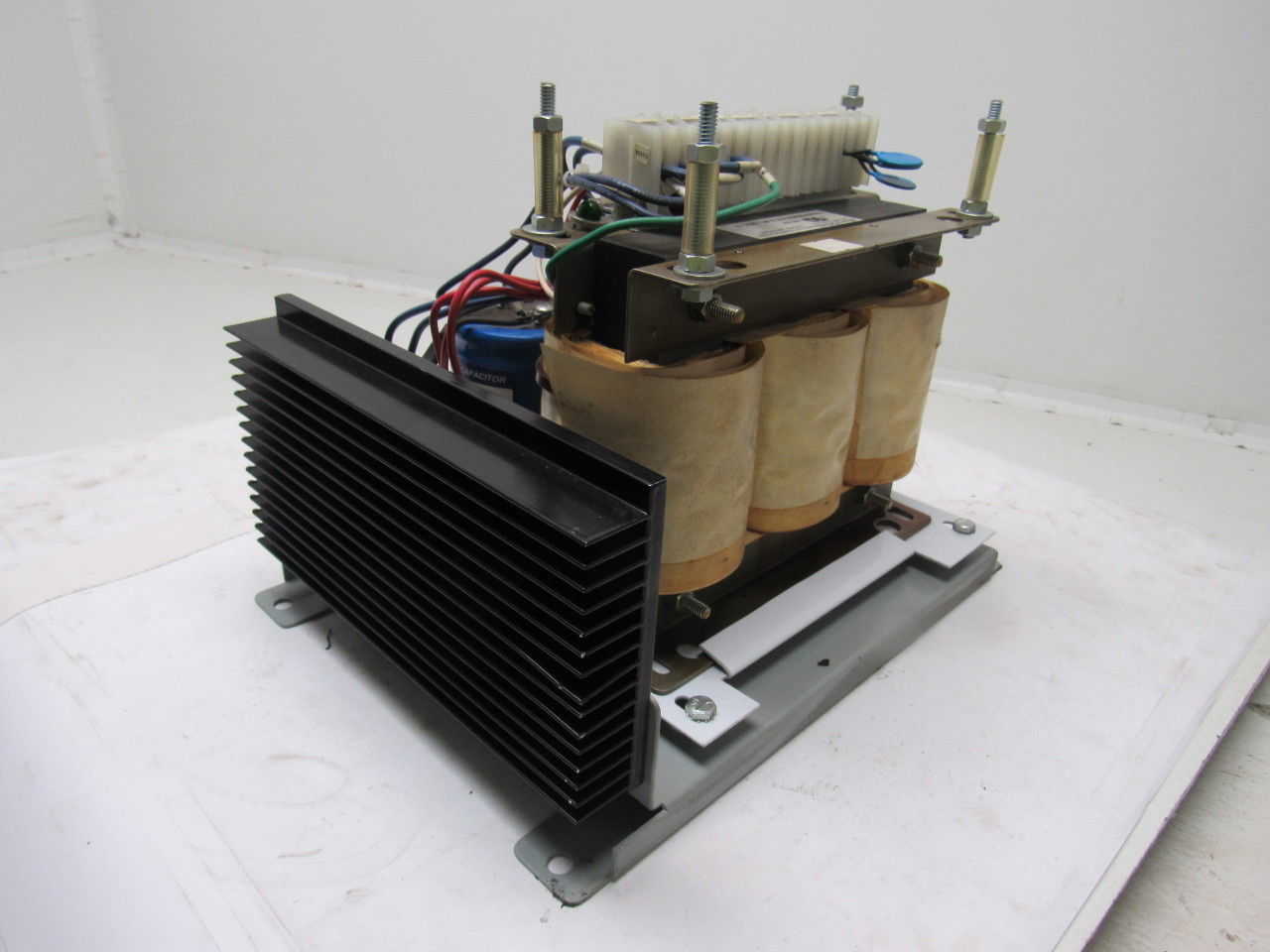 Daykin PSD4862425-1 Power Supply 25A 24VDC 460/480 Primary