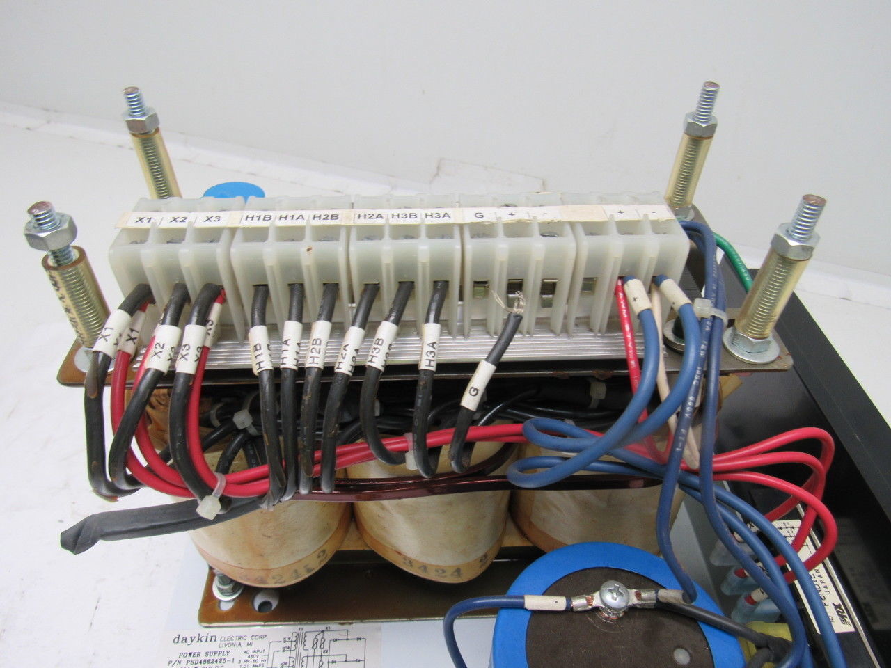 Daykin PSD4862425-1 Power Supply 25A 24VDC 460/480 Primary
