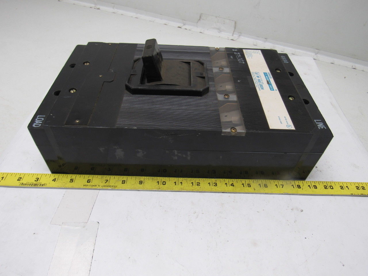 Gould KM3-S800V 800A MAX 3 Pole Molded Case Circuit Breaker