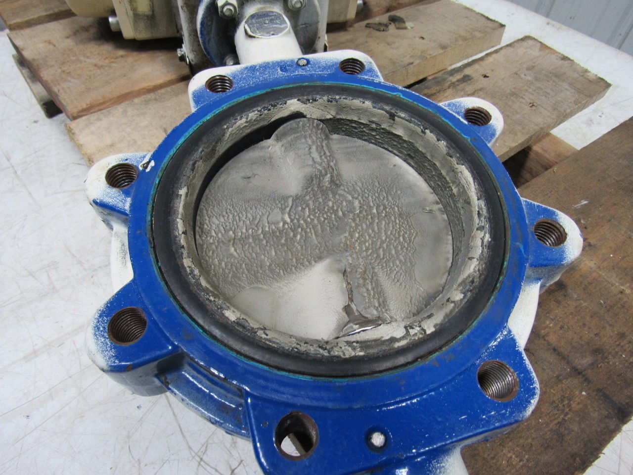 EL-O-Matic ESA 350/3A Valve Controller W/Grinell LC-8170-3 6" Butterfly Valve