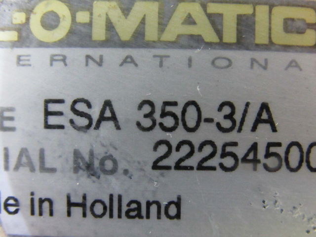 EL-O-Matic ESA 350/3A Valve Controller W/Grinell LC-8170-3 6" Butterfly Valve