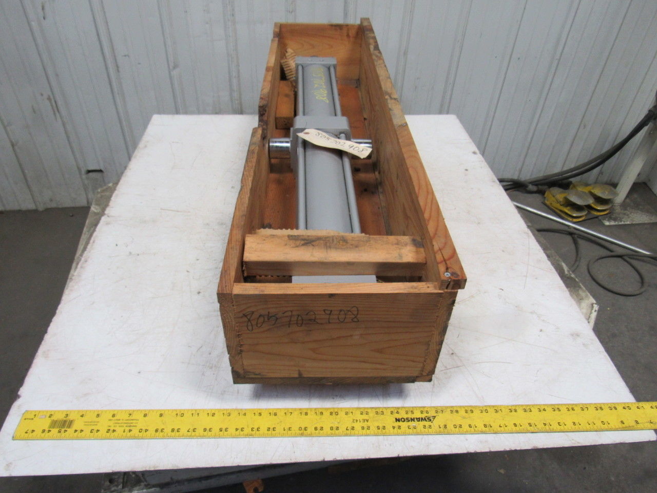 Milwaukee C-13464 Hydraulic Tie Rod Cylinder 4" Bore  35" Stroke 3000 PSI