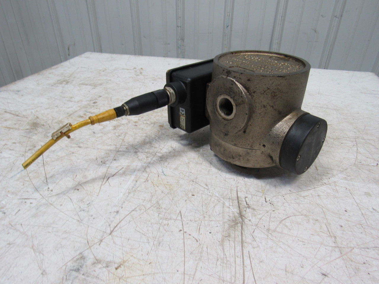 UFM MH-NSF20GM-12BP-32V1.0-A1WU-PC3 Type 4 0-20GPM Flow Meter 1/2" Ports