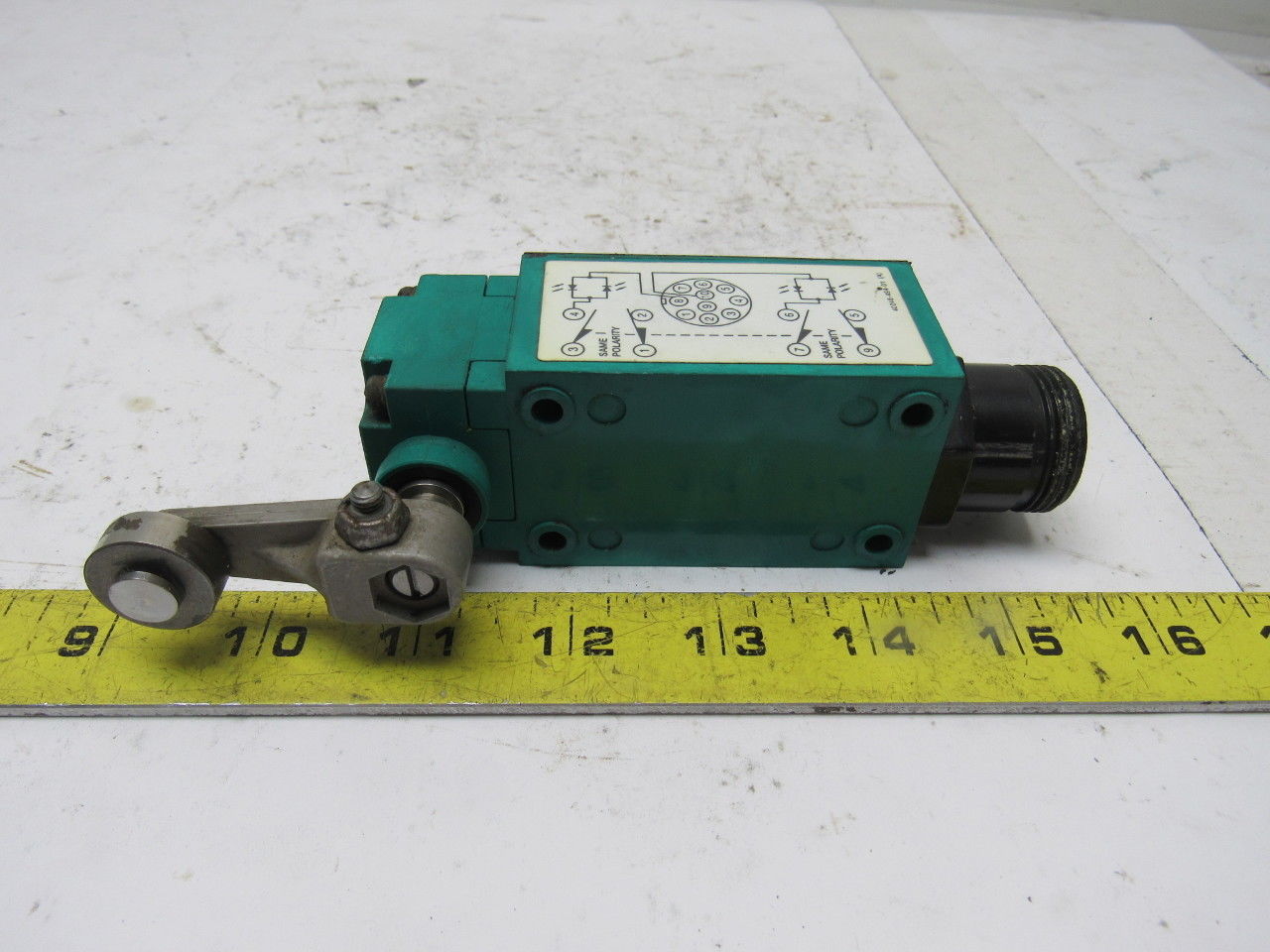 A-B Allen Bradley 802M Limit Switch w/ Actuator Arm & Indicator Lights