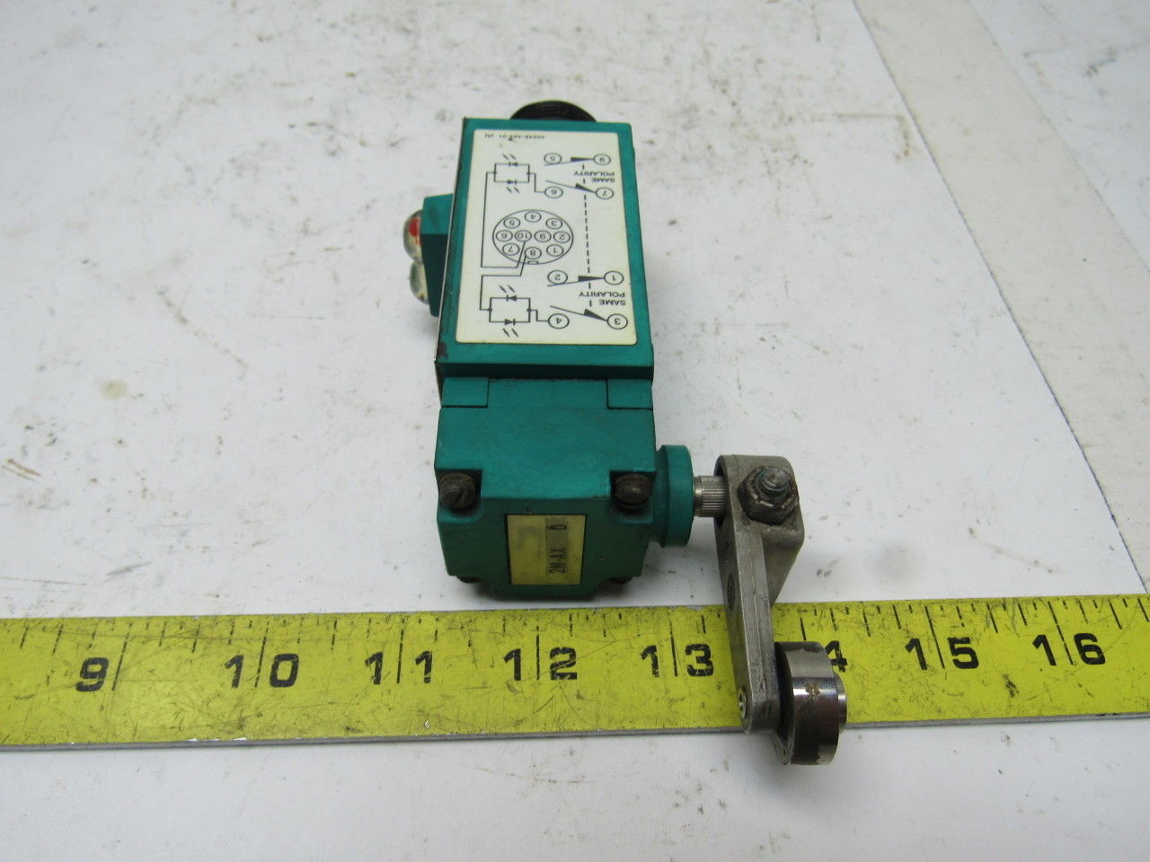 A-B Allen Bradley 802M Limit Switch w/ Actuator Arm & Indicator Lights