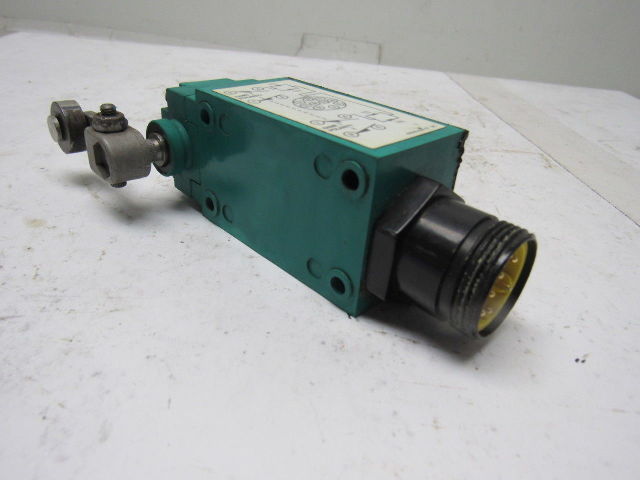 A-B Allen Bradley 802M Limit Switch w/ Actuator Arm & Indicator Lights