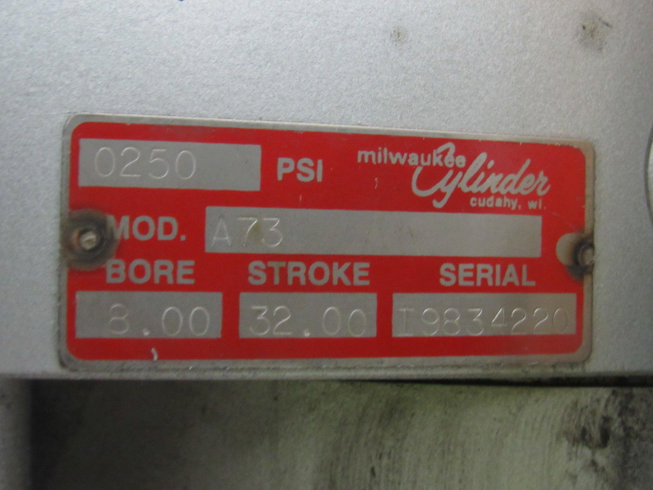 Milwaukee A73 8" Bore 32" Stroke 1.5" Rod Center Trunnion Mount Air Cylinder