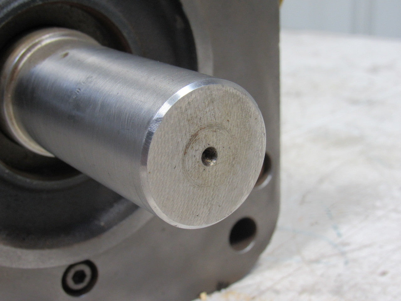 Yaskawa USAFED-20-HS31 1.8Kw AC Servo Motor CNC 1500 RPM 1-3/8" Shaft Encoder