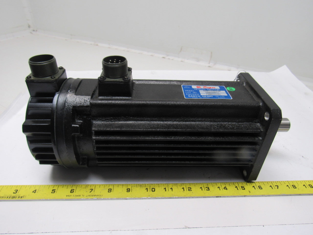 Sanyo Denki 62BM100BXEW3 Servo Motor For Hitachi Seiki CNC Lathe CA23 Z-Axis