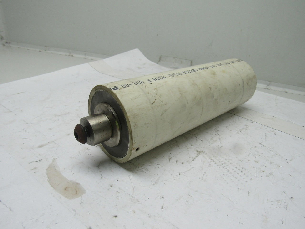 Conveyor Side Guide Roller 11"L x 3-1/2" Dia PVC Plastic