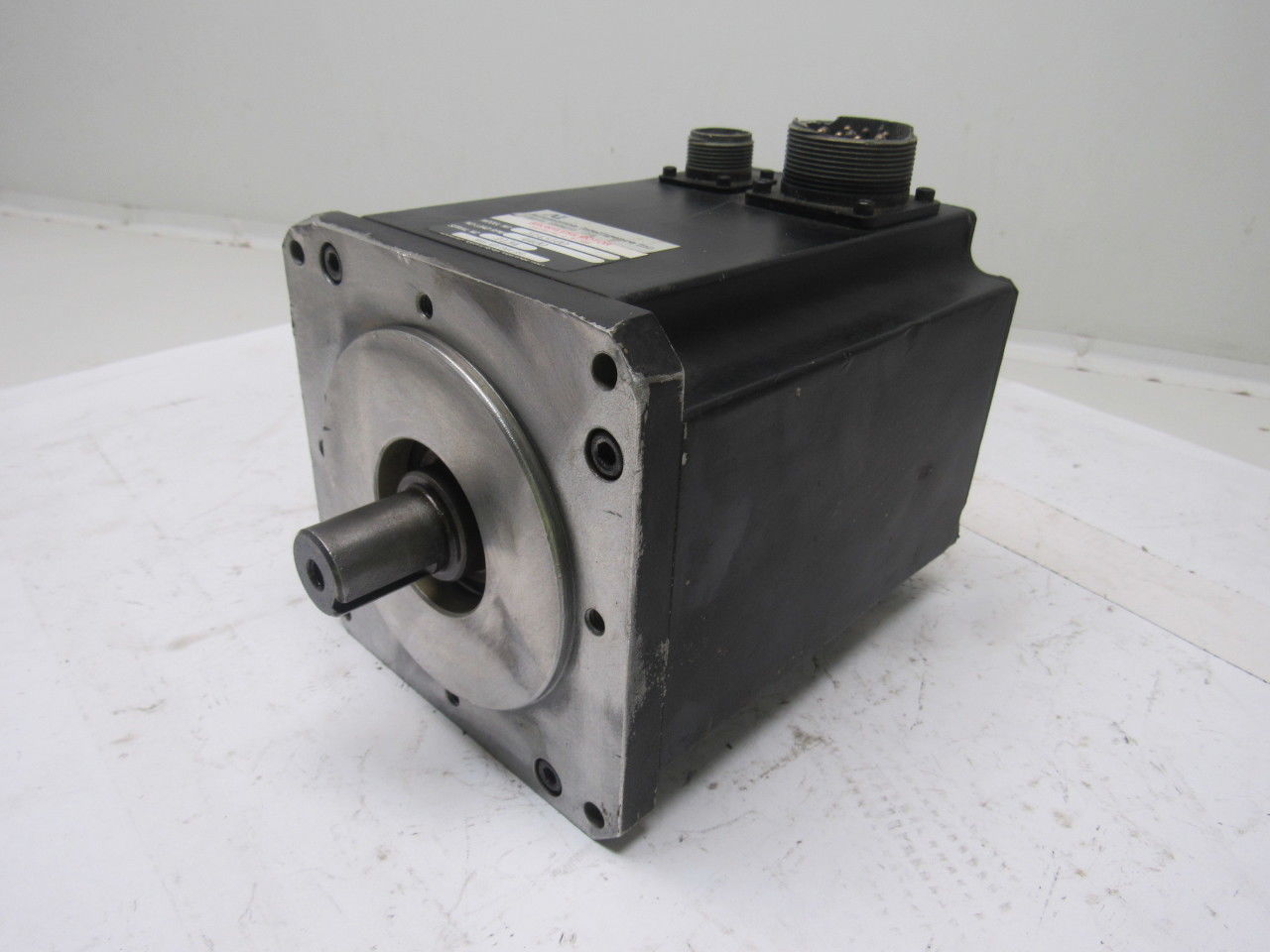 Automation Intelligence/MOOG 5145100 Brushless Servo Motor 4400RPM 350V
