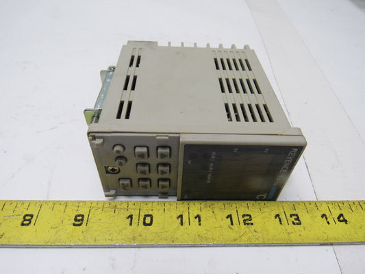Keyence TF2-32 Programmable Temperature Controller 100-240v C° Readout