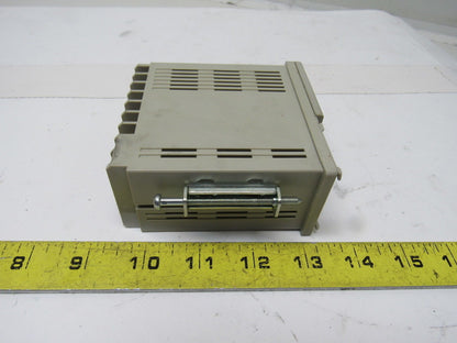 Keyence TF2-32 Programmable Temperature Controller 100-240v C° Readout