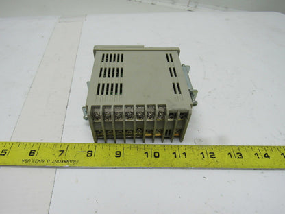 Keyence TF2-32 Programmable Temperature Controller 100-240v C° Readout
