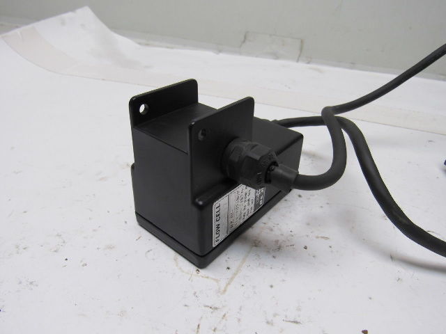 Nippon TC35017 ME-200 12~24VDC  220VAC Magnetic Sensor