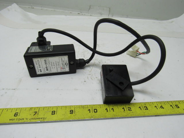 Nippon TC35017 ME-200 12~24VDC  220VAC Magnetic Sensor
