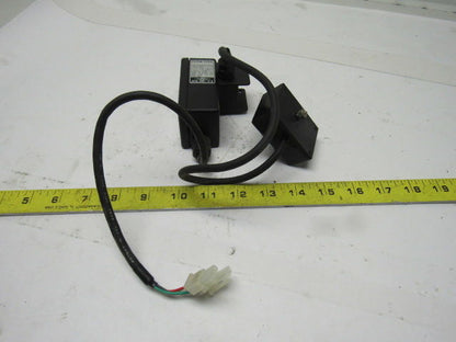 Nippon TC35017 ME-200 12~24VDC  220VAC Magnetic Sensor