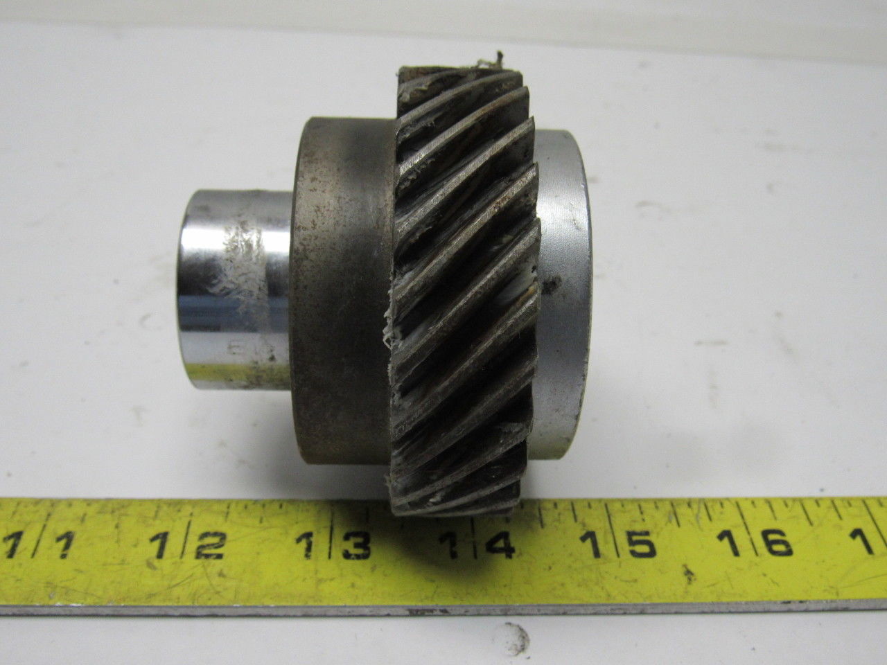 KHK SN2-26L 73.54 Pitch Left Hand Helical Screw Gear On 20 mm Linear Hub