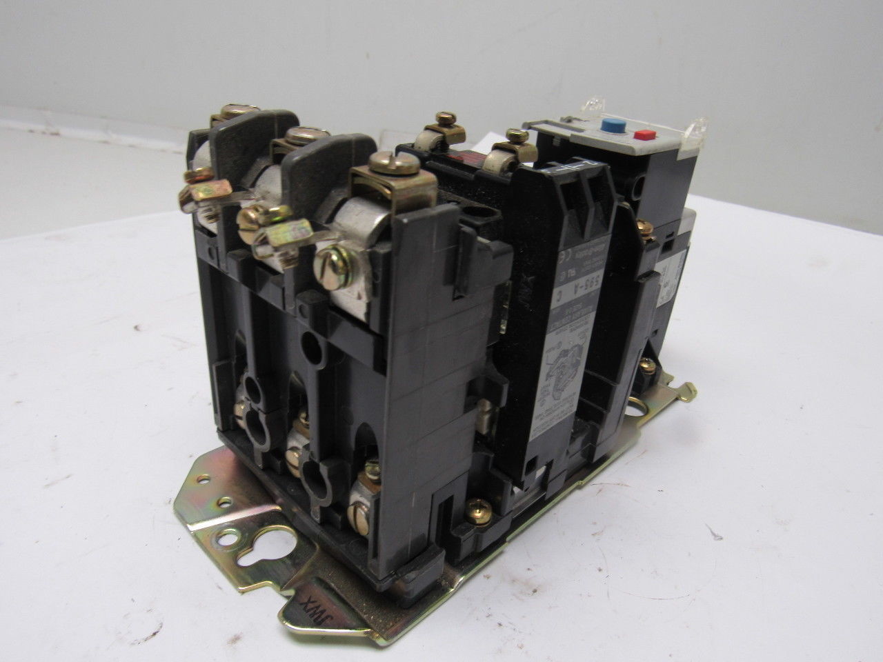 A-B Allen Bradley 509-AOD-A1E Ser B Size 0 Motor Starter Contactor 120V Coil