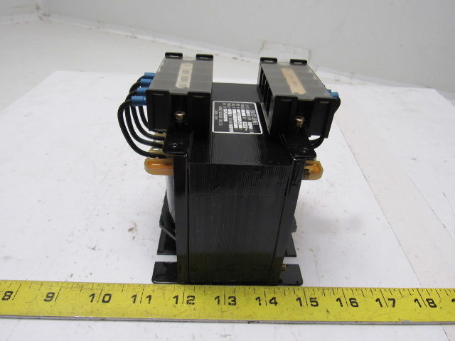 Takagi Electric TT-200 200/220V Pri 90-110V Secondary 0.2KA 1Ph 50/60Hz