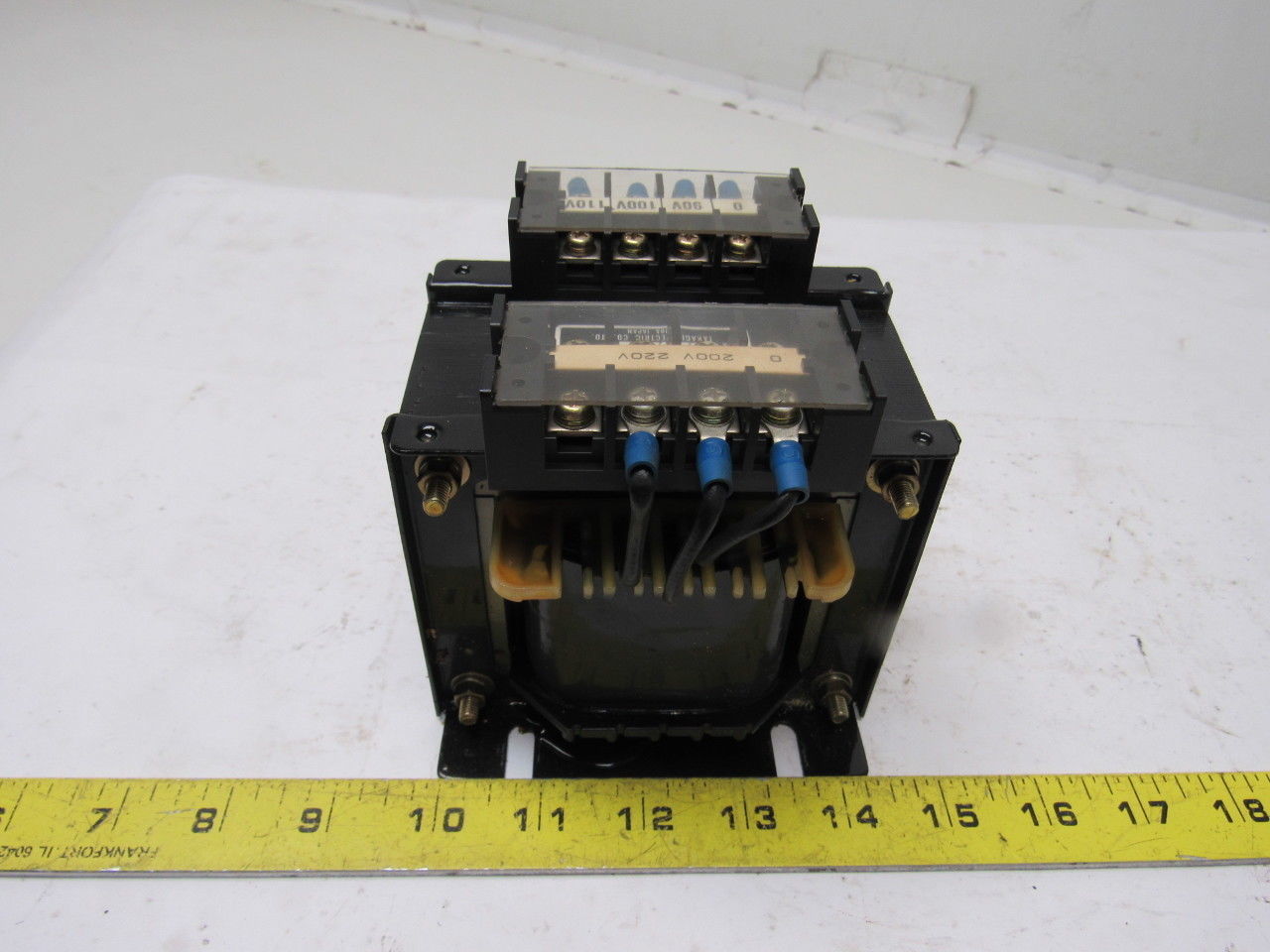 Takagi Electric TT-200 200/220V Pri 90-110V Secondary 0.2KA 1Ph 50/60Hz