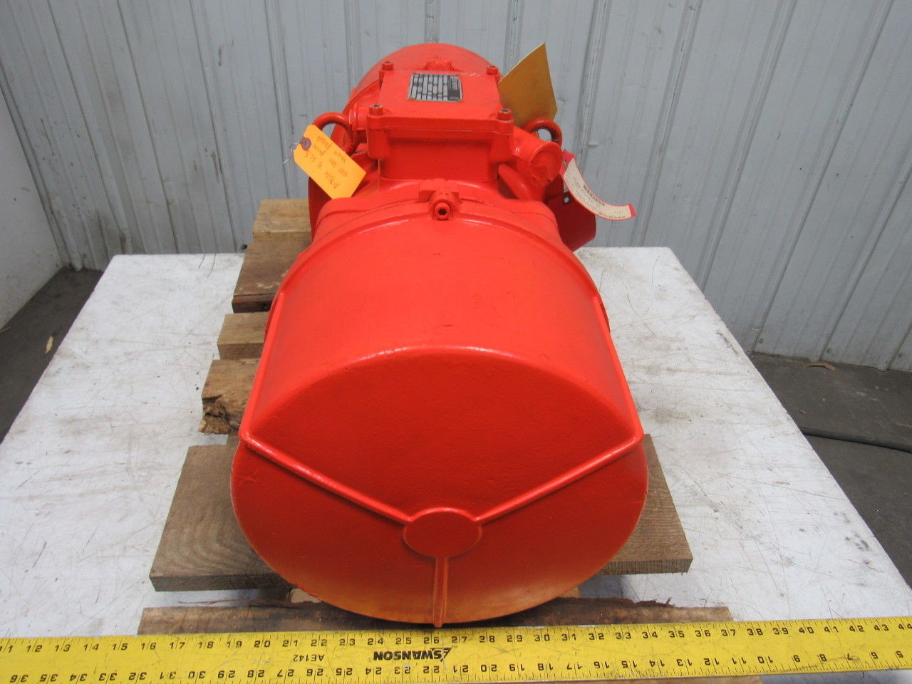 Scherer C09-9300 4.0KW Vibratory Shaker Motor  220/440V 900 RPM