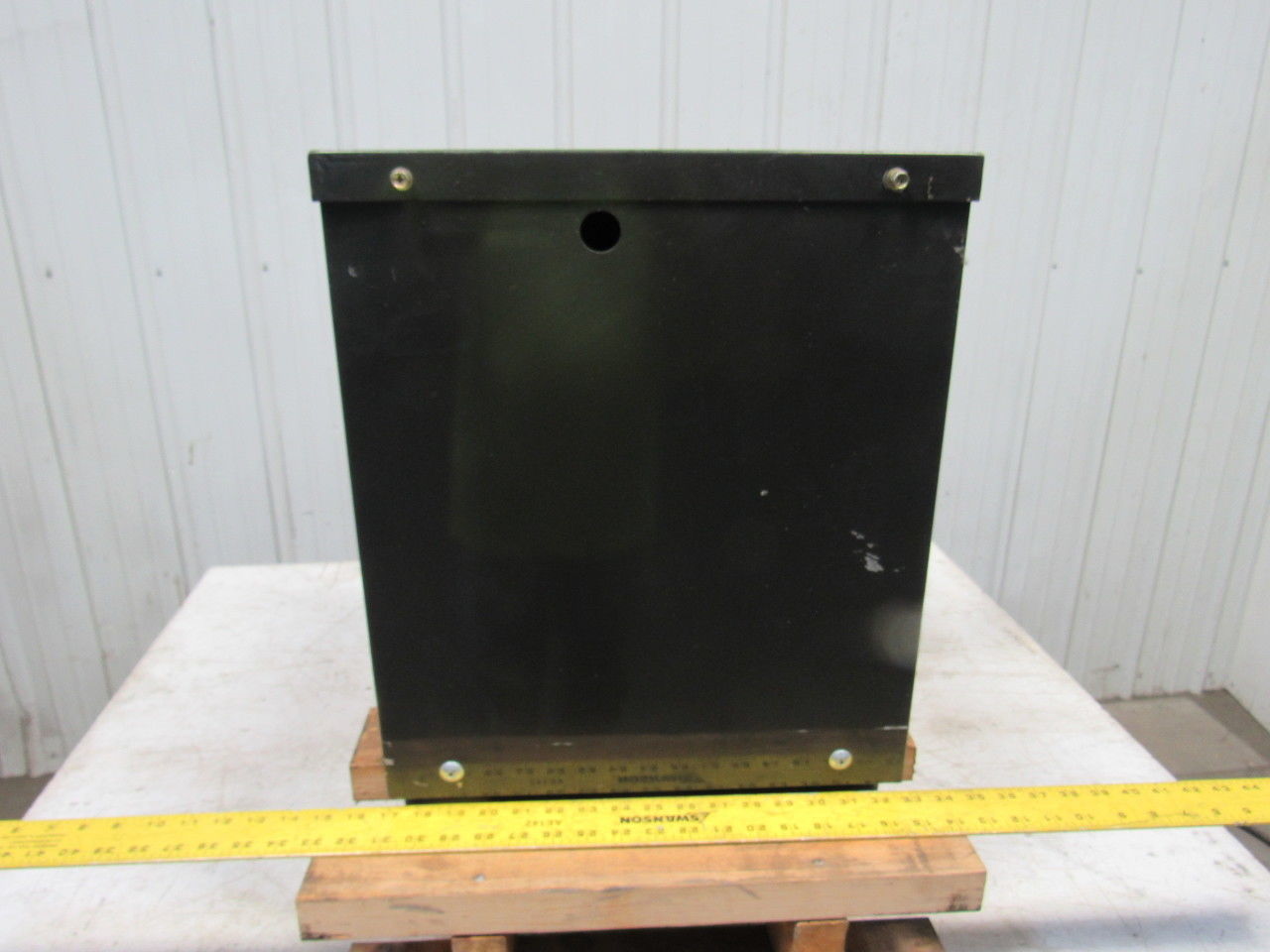 Fuji Electric TTV-32 SKL 380-480V Pri 220-200V Sec 32KVA 3Ph 50/60Hz Transformer