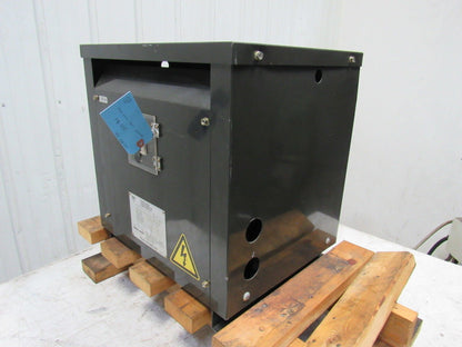 Fuji Electric TTV-32 SKL 380-480V Pri 220-200V Sec 32KVA 3Ph 50/60Hz Transformer