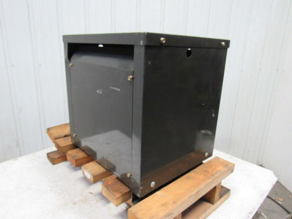 Fuji Electric TTV-32 SKL 380-480V Pri 220-200V Sec 32KVA 3Ph 50/60Hz Transformer