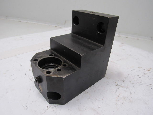 Kennametal 318970R01 3903CJ5 KM Loc Right Angle Turret Tooling Holder