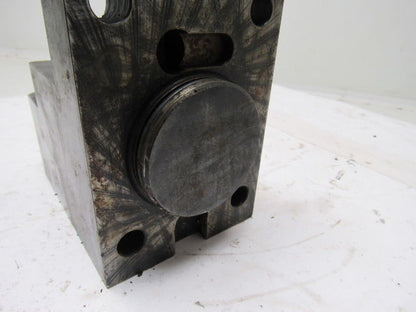 Kennametal 318970R01 3903CJ5 KM Loc Right Angle Turret Tooling Holder