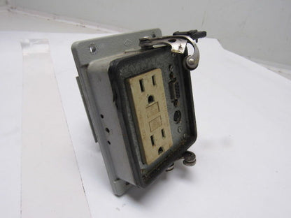 IME 23499 Enclosure Panel Interface Connector w/ GFI Outlet No Lid Lot of 4