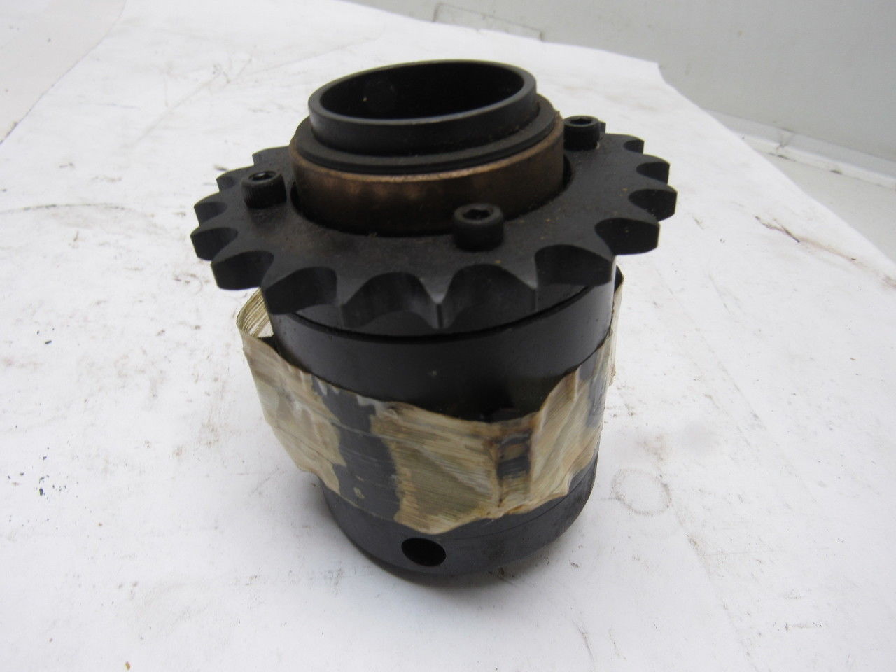 19-030 MCLM10890 Left Hand Clutch & Sprocket 40A21X21/8 21 Teeth 40 Chain