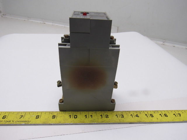 A-B Allen Bradley 700-RTC11100U24 Ser. A Solid State Adjustable Timing Relay