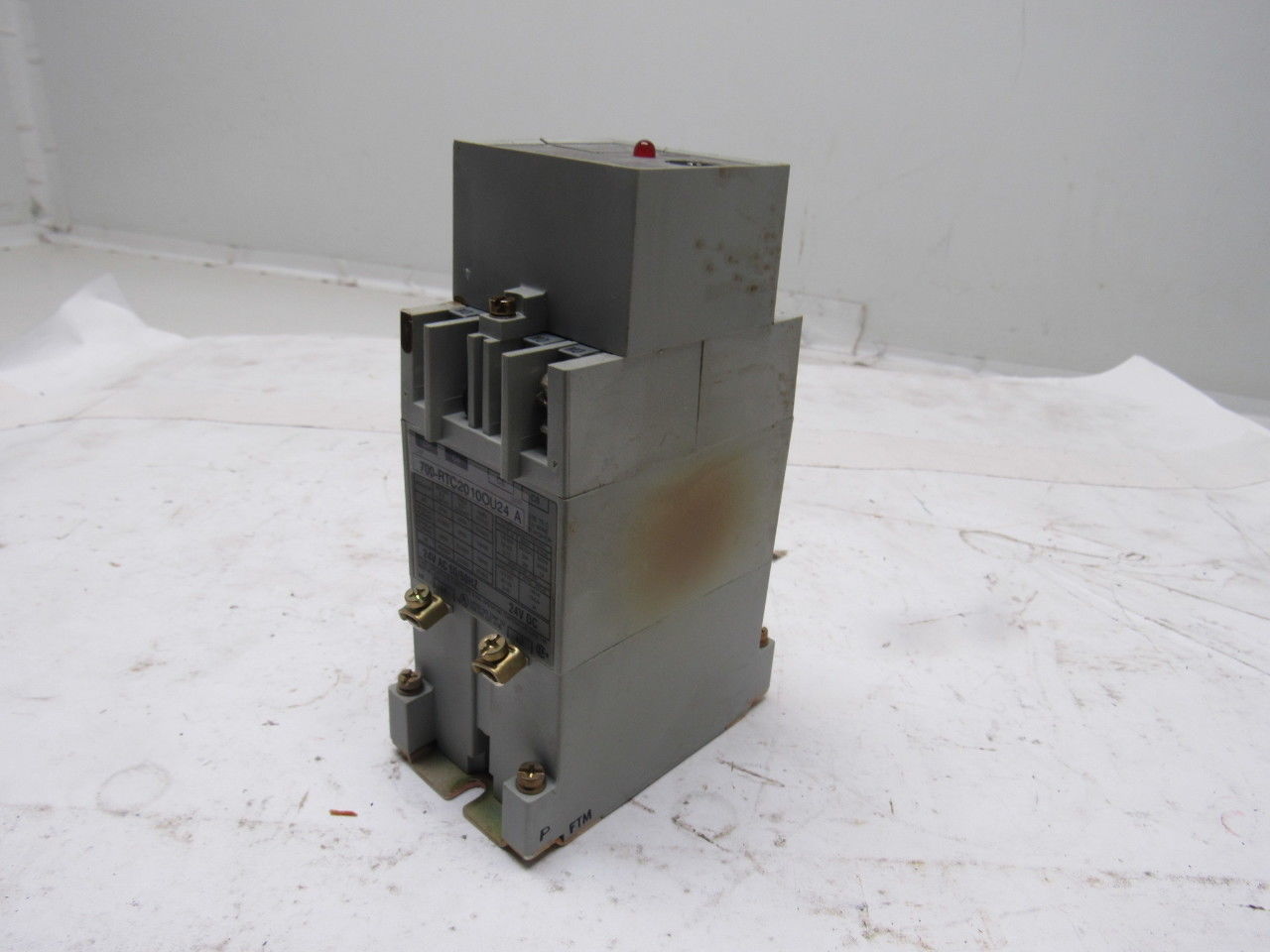 A-B Allen Bradley 700-RTC2010OU24 Ser. A Solid State Adjustable Timing Relay