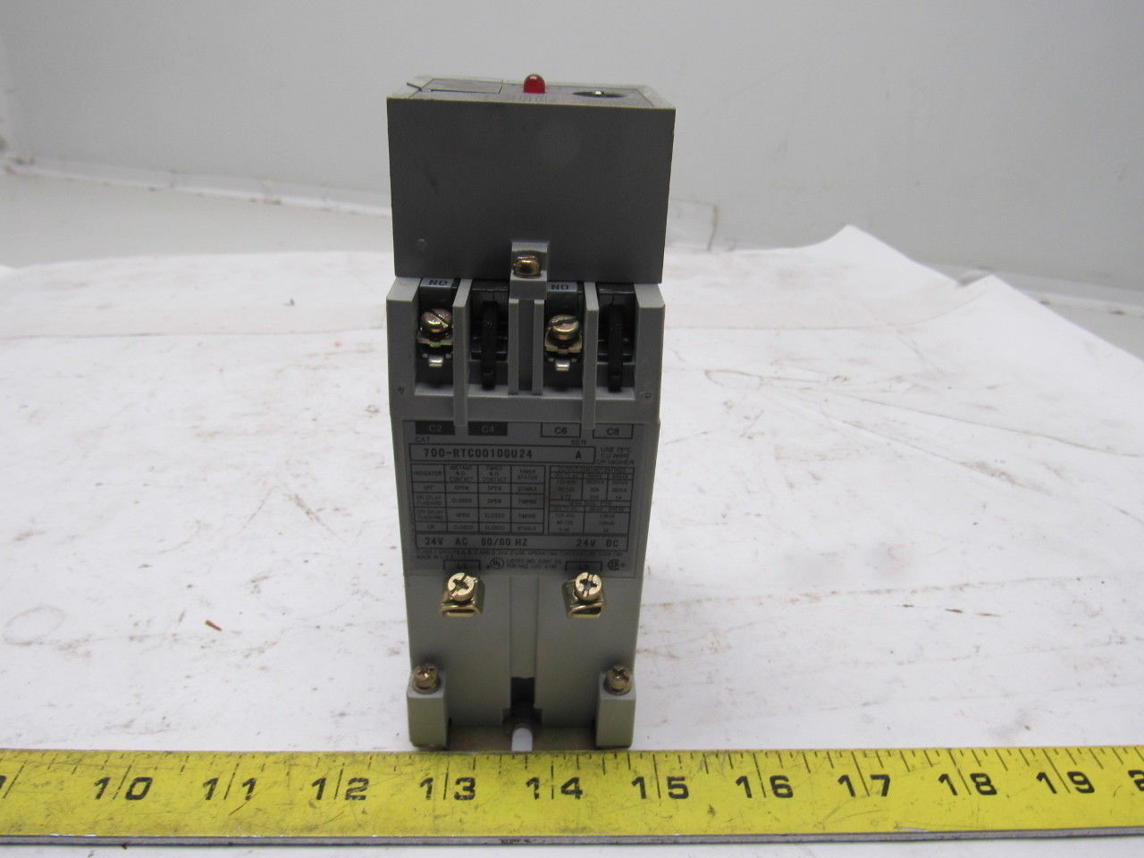 A-B Allen Bradley 700-RTC00100U24 Ser. A Solid State Adjustable Timing Relay