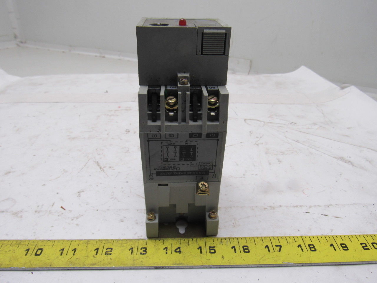 A-B Allen Bradley 700-RTC00100U24 Ser. A Solid State Adjustable Timing Relay