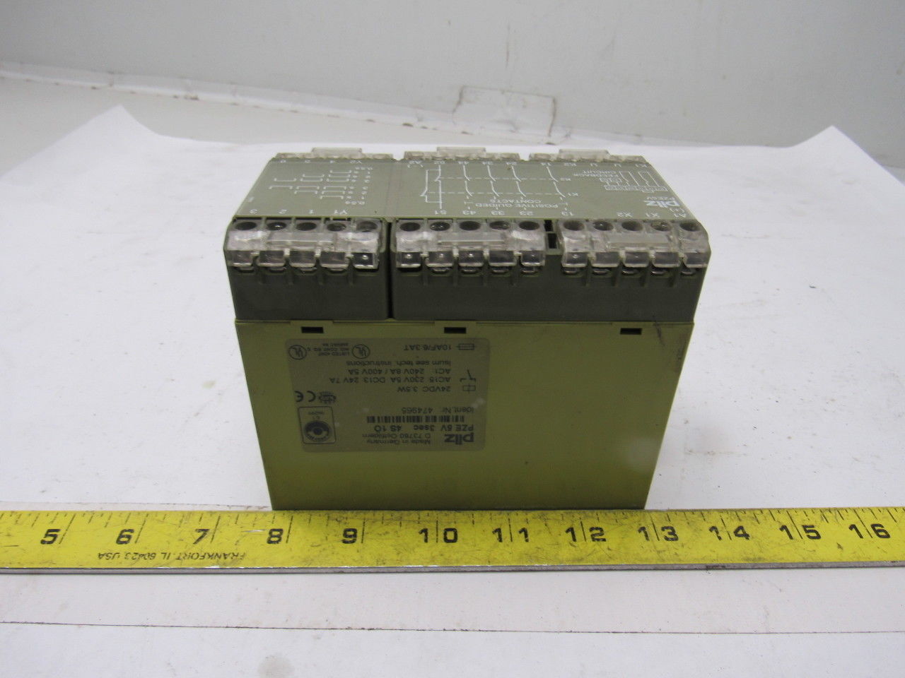 PILZ PZE 5V 3SEC 4S/1O Safety Relay 474965 24VDC 3.5W