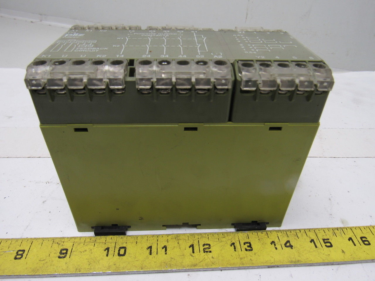 PILZ PZE 5V 3SEC 4S/1O Safety Relay 474965 24VDC 3.5W